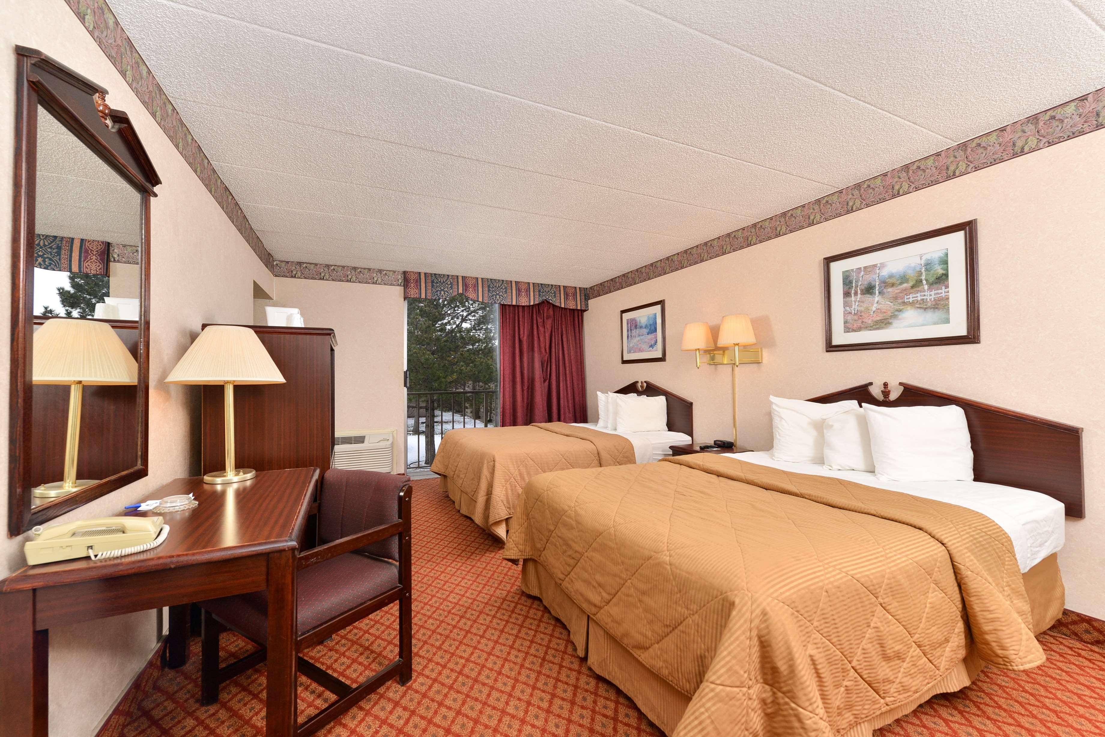 Baymont By Wyndham Northwood Motel Buitenkant foto