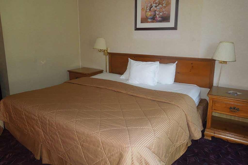 Baymont By Wyndham Northwood Motel Kamer foto