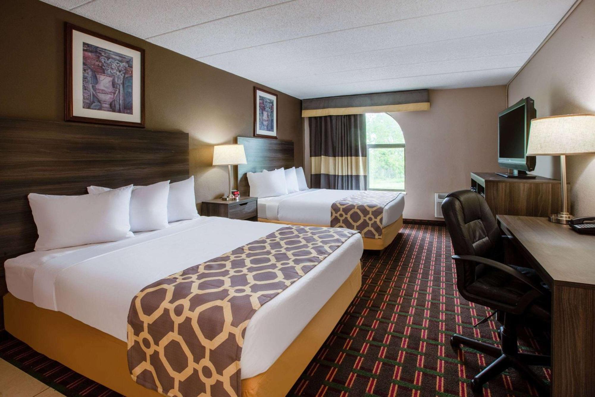 Baymont By Wyndham Northwood Motel Buitenkant foto